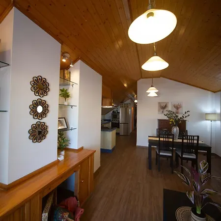 Santa Barbara Apartment *